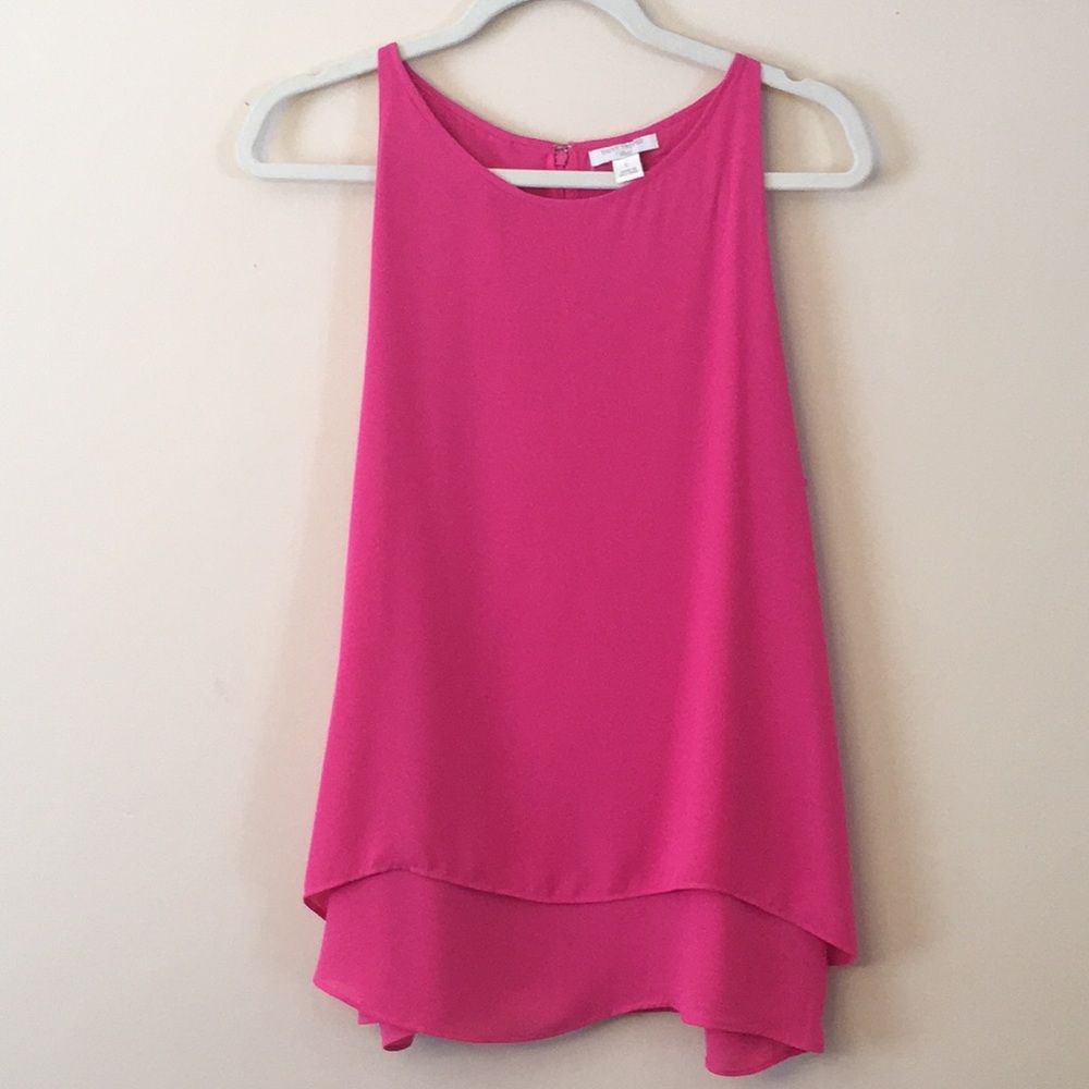 SAINT TROPEZ West sleeveless top in vibrant pink, size L